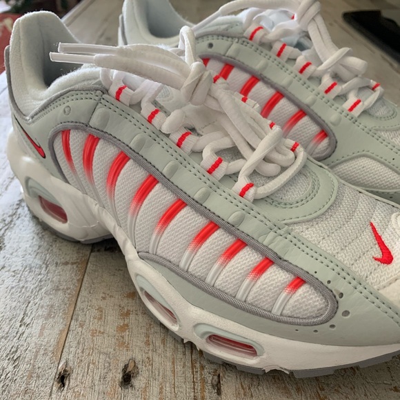 🌟NIKE AIR MAX🌟Tailwind IV ‘Red Orbit-Wolf Grey’ - Picture 7 of 8